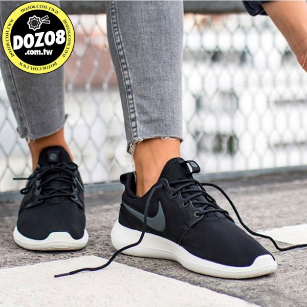 womens nike roshe two