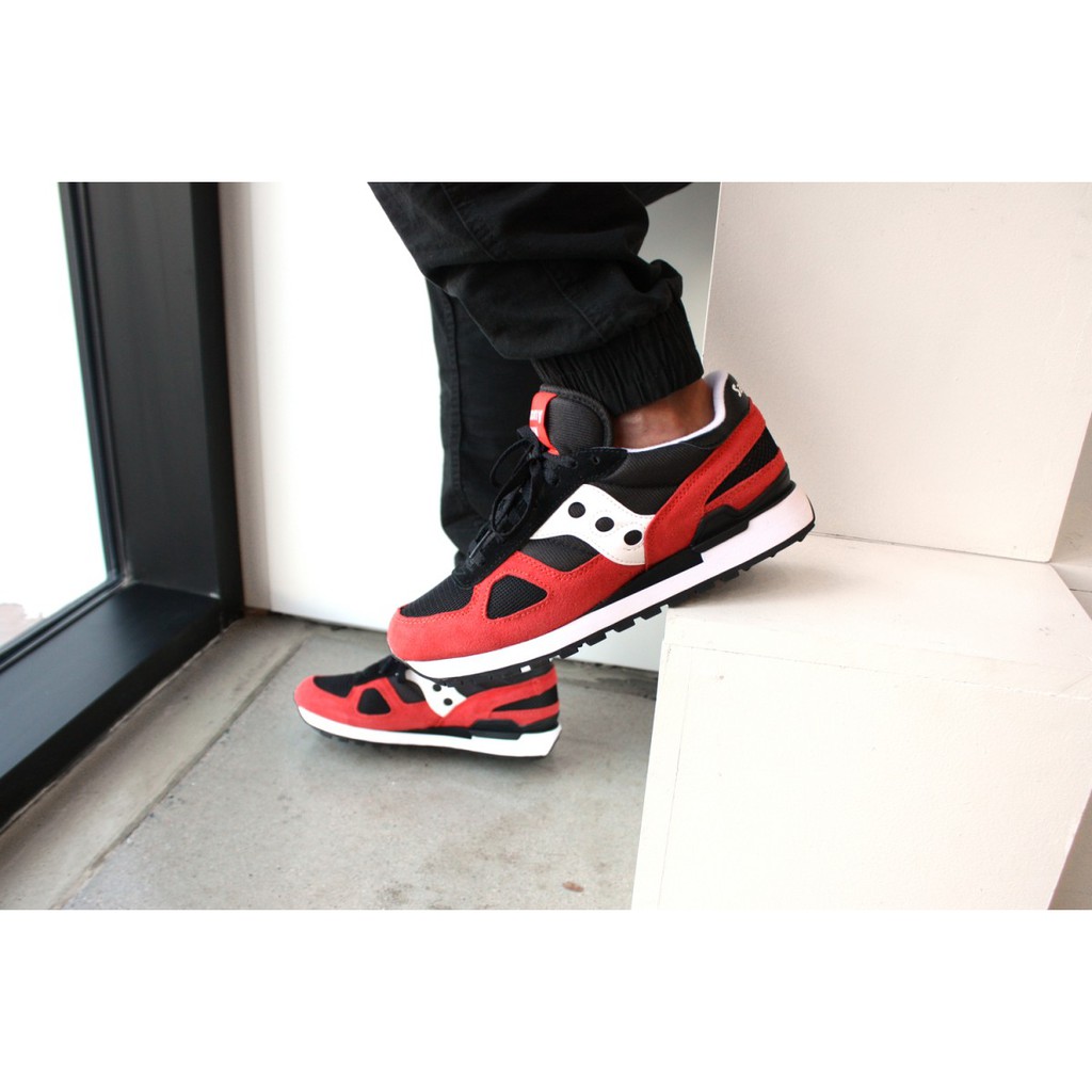 saucony shadow 5000 black red