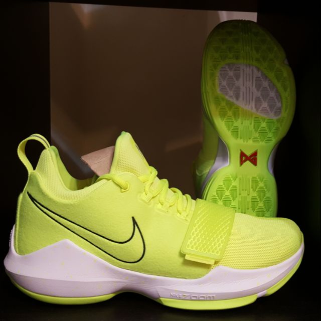 pg1 tennis ball
