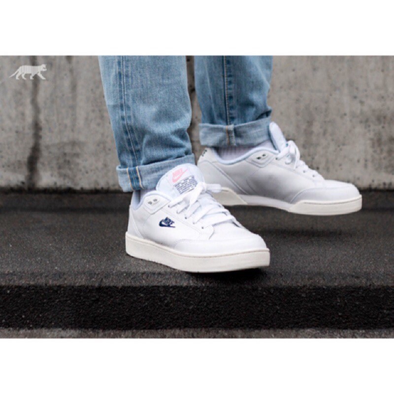 nike grandstand ii women's