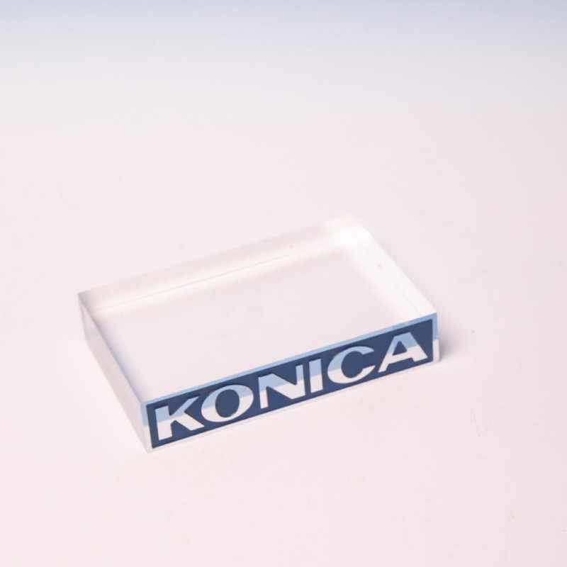 桑惠商號⟢早期 Konica 壓克力雷雕展示底座⟣A025