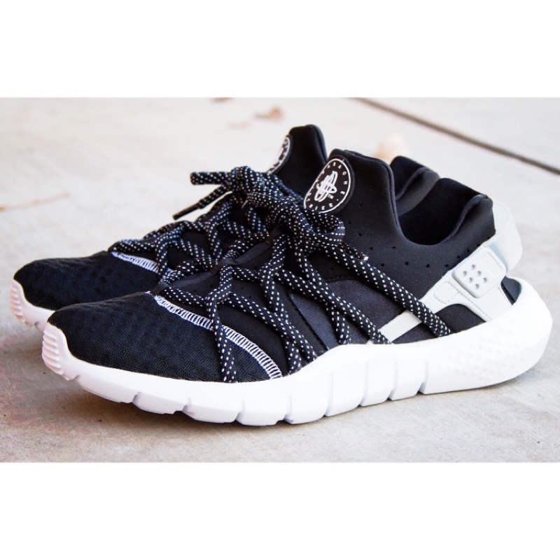 nike huarache nm kids silver
