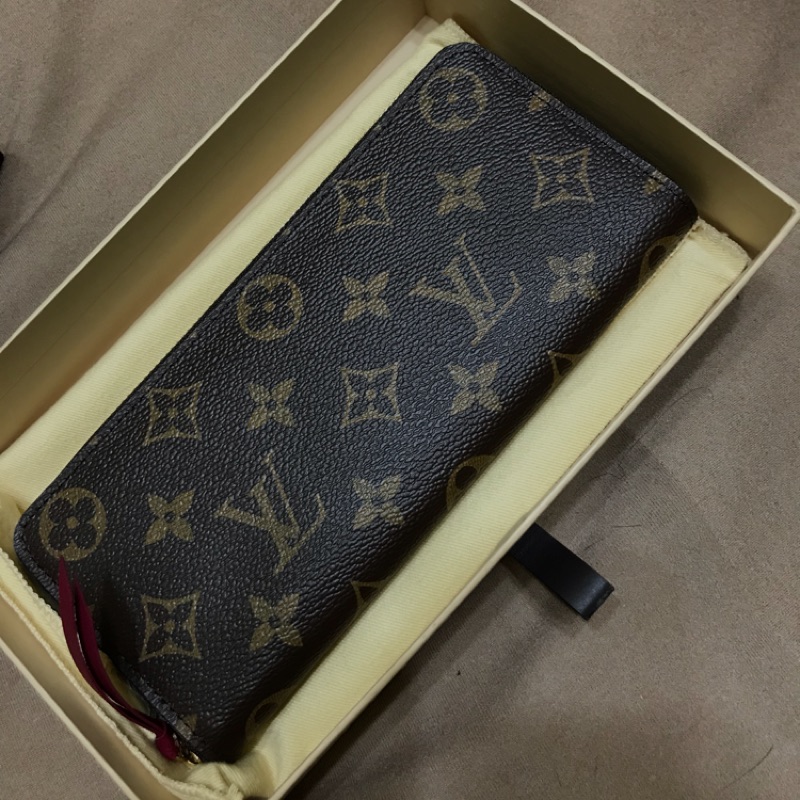 全新 LV Louis Vuitton M60742 長夾