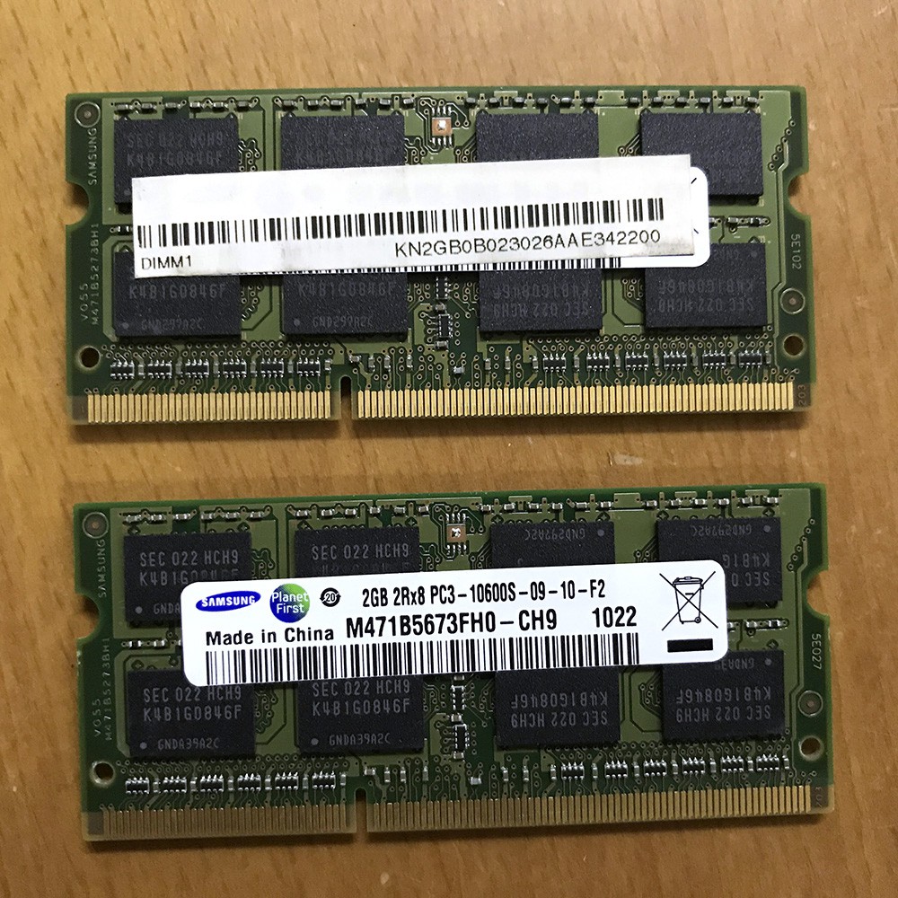 三星 Samsung 2GB x 2 DDR3 PC3-10600 SO-DIMM 1333 MHz 筆記型電腦 記憶體