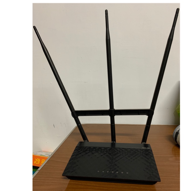 Asus RT-N14UHP wifi 分享器