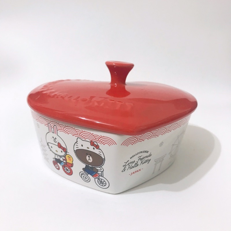 LINE FRIENDS &amp; Hello Kitty 聯名造型烤盤（附蓋）日本愛心 熊大 sanrio 三麗鷗