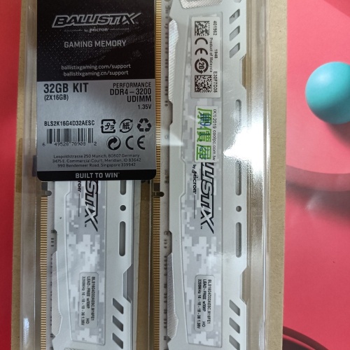 美光 DDR4 3200 競技版(16G*2)(雙通道)