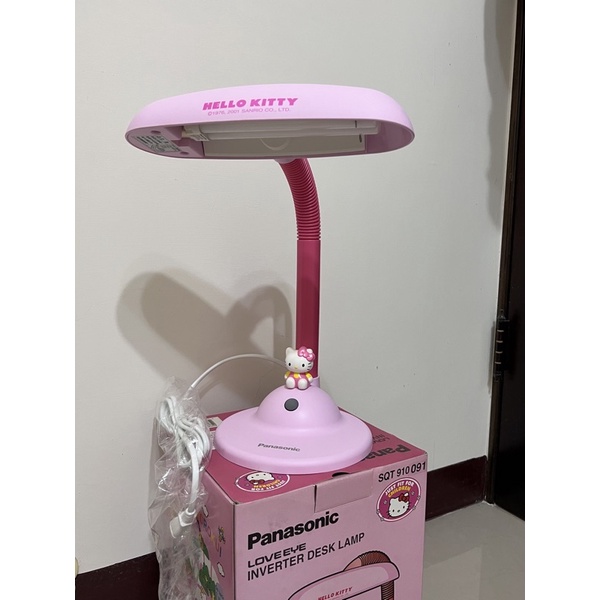 Panasonic Hello Kitty 桌上型檯燈