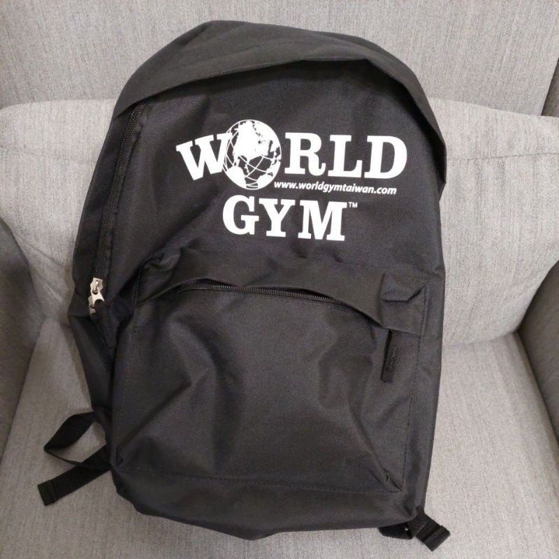world gym 後背包(內含毛巾和酒精噴霧罐)