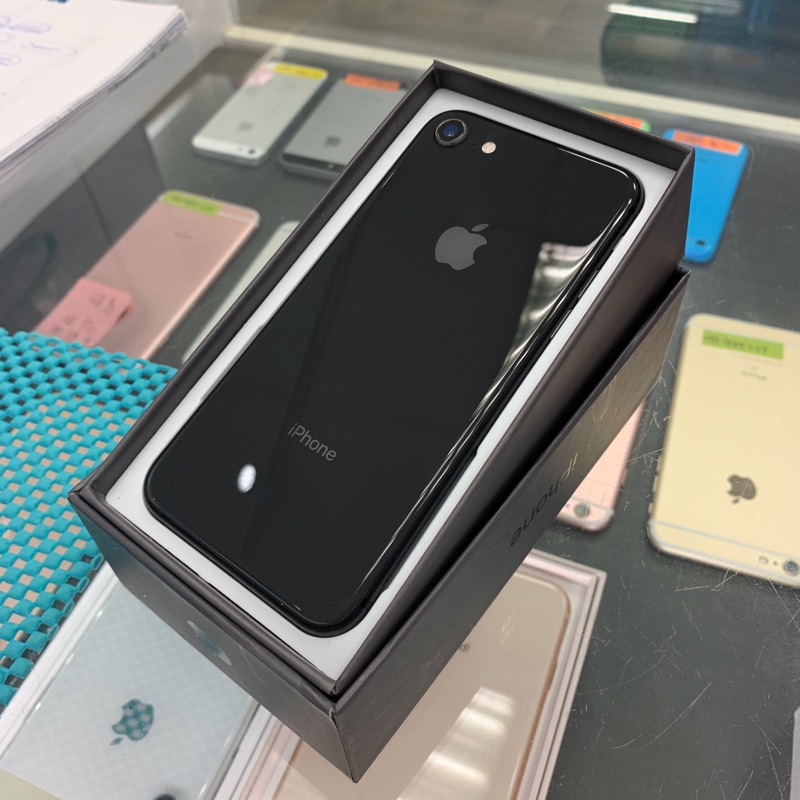 二手 iPhone 8 64g 灰 9成新