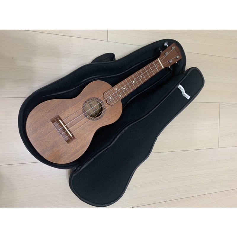 烏克麗麗 二手 Ukuman up300同廠同型 約22吋 限桃園面交 意者請私 樂器 ukulele