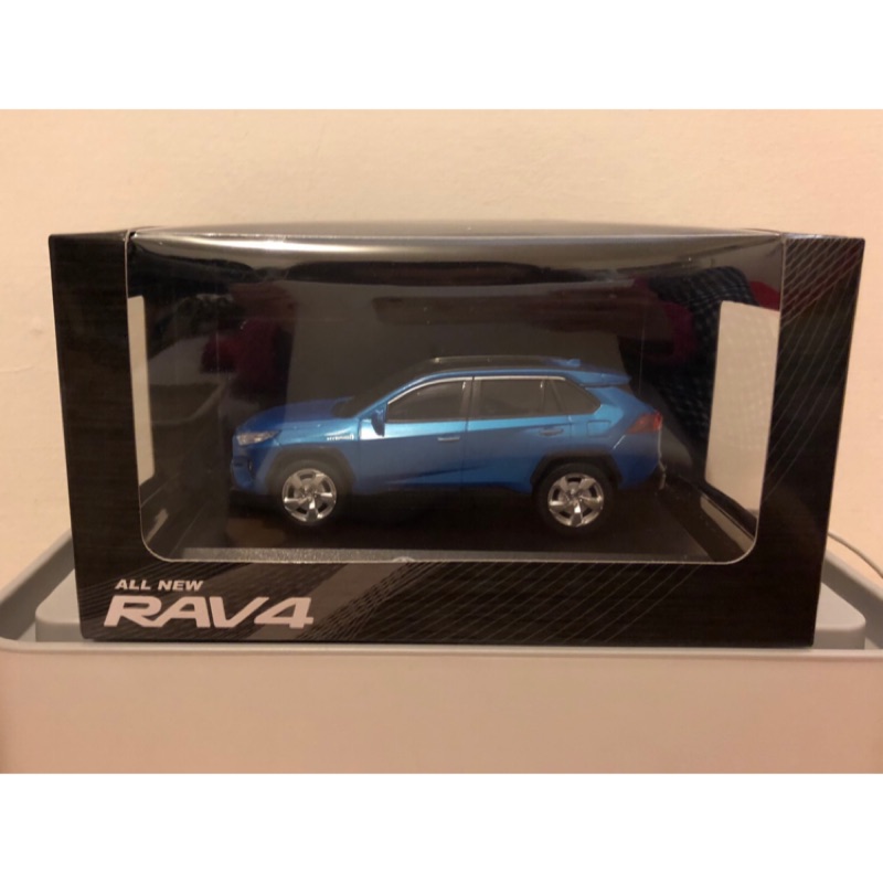 全新 原廠 豐田 NEW TOYOTA RAV4 電馳藍1:30 模型 迴力車1/30 玩具 休旅車 LED