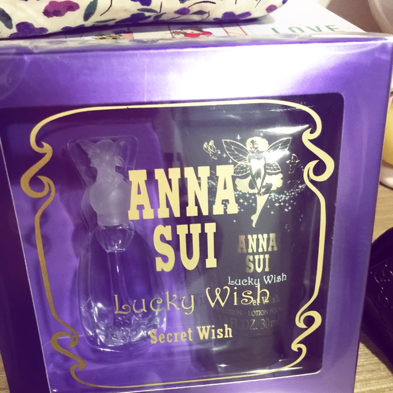 Anna sui 安娜蘇幸運精靈浪漫香氛組禮盒 (淡香水4ml+身體乳30ml)