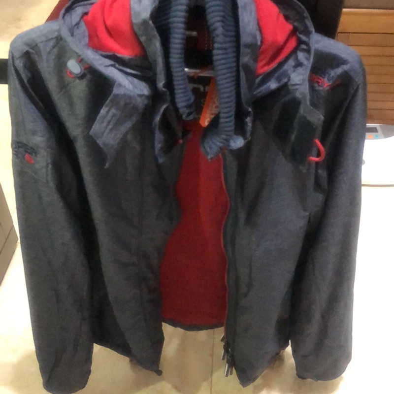 SUPERDRY 正品 防風外套 連帽外套 風衣 碳黑紅色 三層拉鍊 M號 極度乾燥