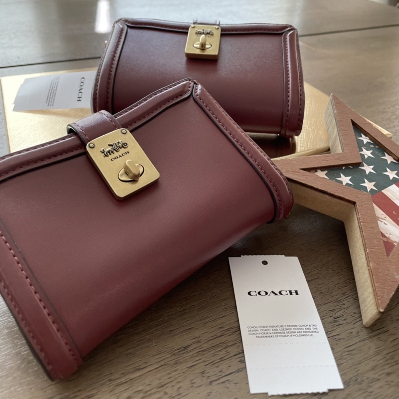 🐰 [現貨] Coach 美國經典品牌 正品 Coach 專櫃款中夾 Hutton 超高質感 旋轉扣