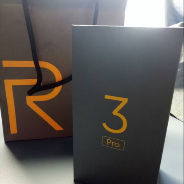 （5折）原廠公司貨Realme 3pro 6/128GB。 （原廠盒已丟）