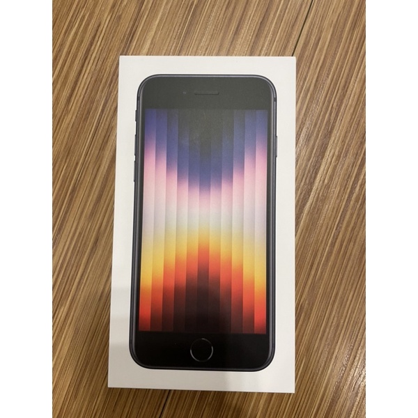 Apple iPhone SE (2022)第三代 SE 系列首款 5G 手機＃全新未拆（黑色）