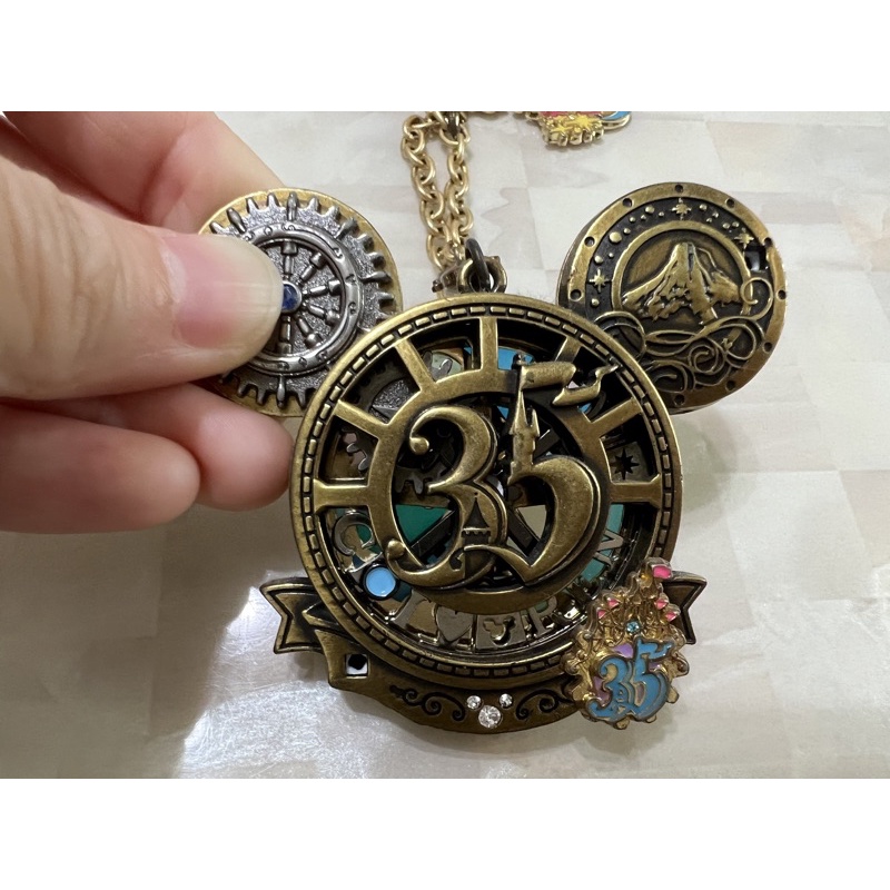 東京迪士尼海洋35週年限定 米奇 齒輪 懷錶吊飾