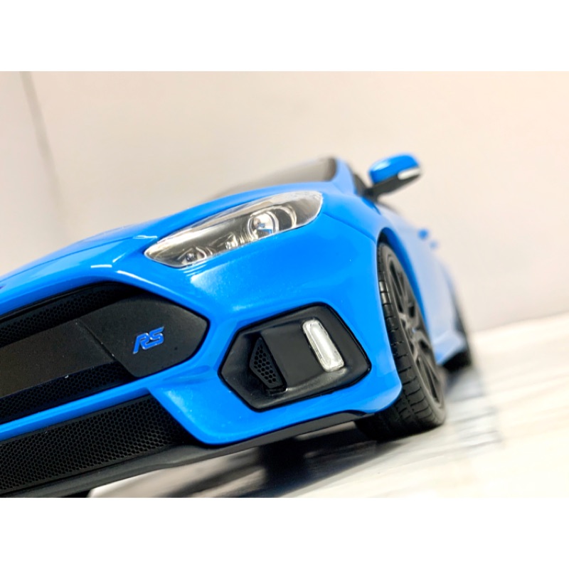 1/18模型車 Ford Focus RS