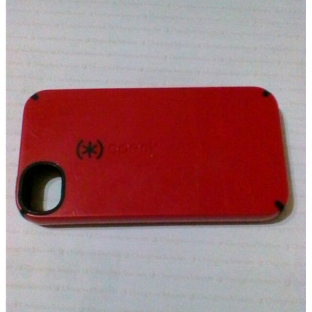 IPhone4.      手機殼暗紅色
