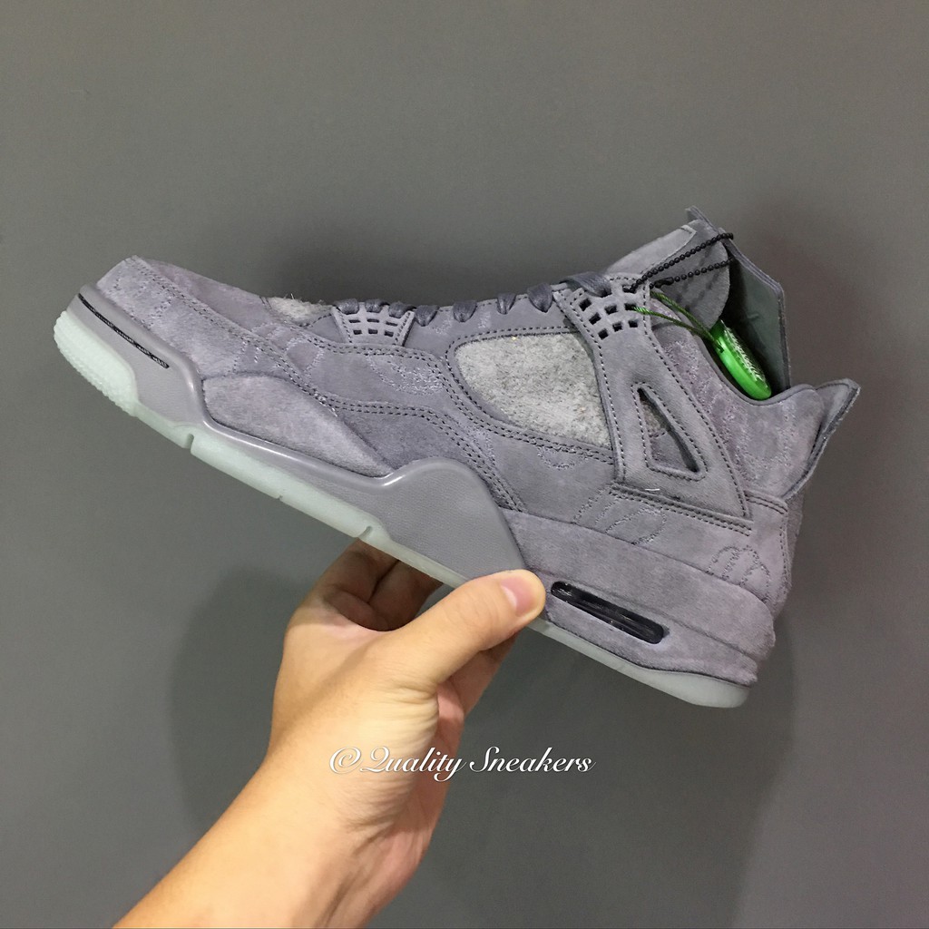 Quality Sneakers - Jordan 4 Retro x Kaws 聯名 灰麂皮 930155 003