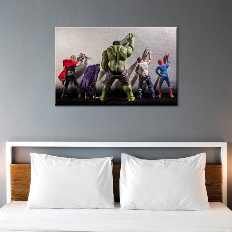 實木框畫 復仇者聯盟 超級英雄小解 漫威電影 搞笑 搞怪 居家裝飾畫 客廳掛畫 衛生間壁貼 壁畫 無框畫 生日禮物