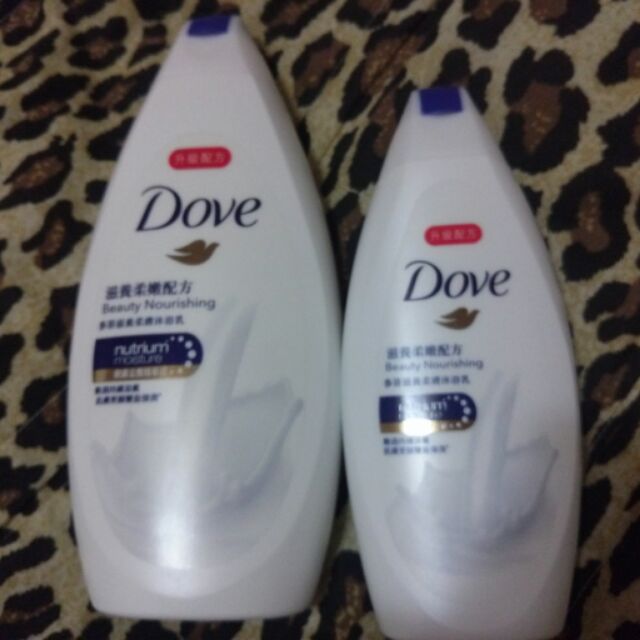 [全新]多芬Dove 滋養柔膚沐浴乳200ml和400ml為一組