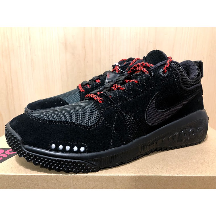 nike acg dog mountain