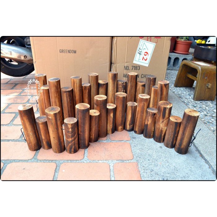 原木圓木頭圍邊烤木柵欄布置木製圍籬圓木樁圓木柱木樁串園藝用品燻木柱木棍原木柱庭院花園布置陳列櫥窗 歐舍傢居 蝦皮購物