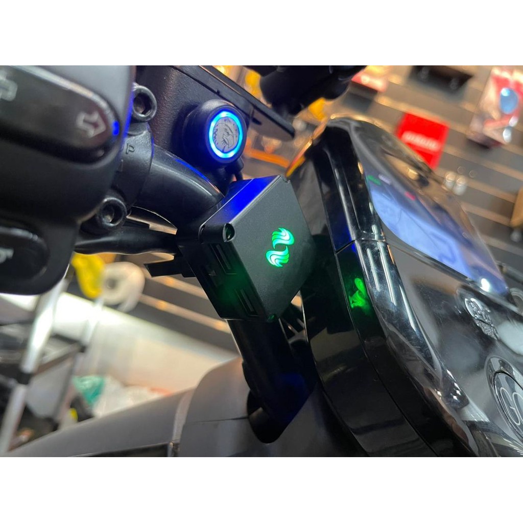 Mafia電動機車工作坊 電力得車充珍鑽黑機車雙usb充電裝置行動車充電動車gogoro Yamaha 蝦皮購物