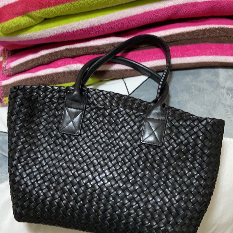 BOTTEGA  VENETA   CABAT 經典限量編織包 黑色