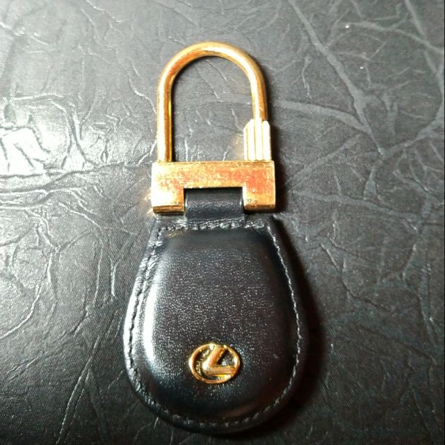 Lexus 皮革鑰匙圈