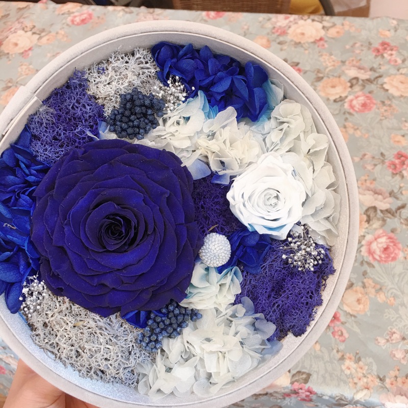 永生花不凋花禮盒藍色玫瑰 蝦皮購物
