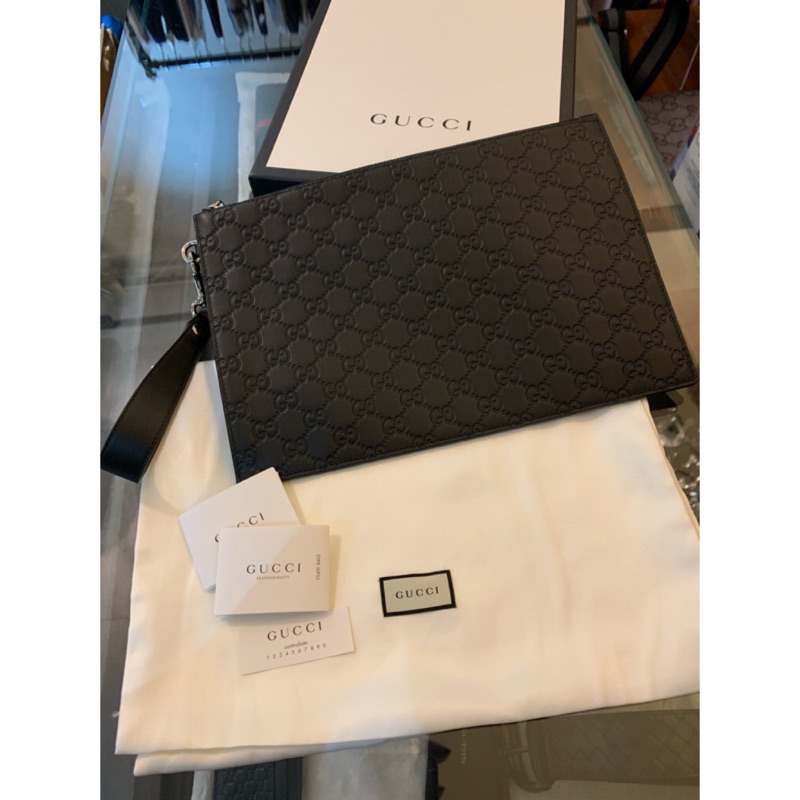 Limit精品 Gucci 最新款黑色壓紋滿版有手鍊男生手拿包 蝦皮購物