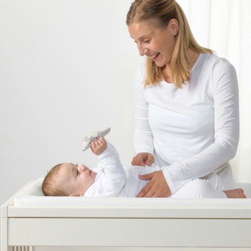 IKEA．VÄDRA嬰兒護墊 換尿布墊 不含床包