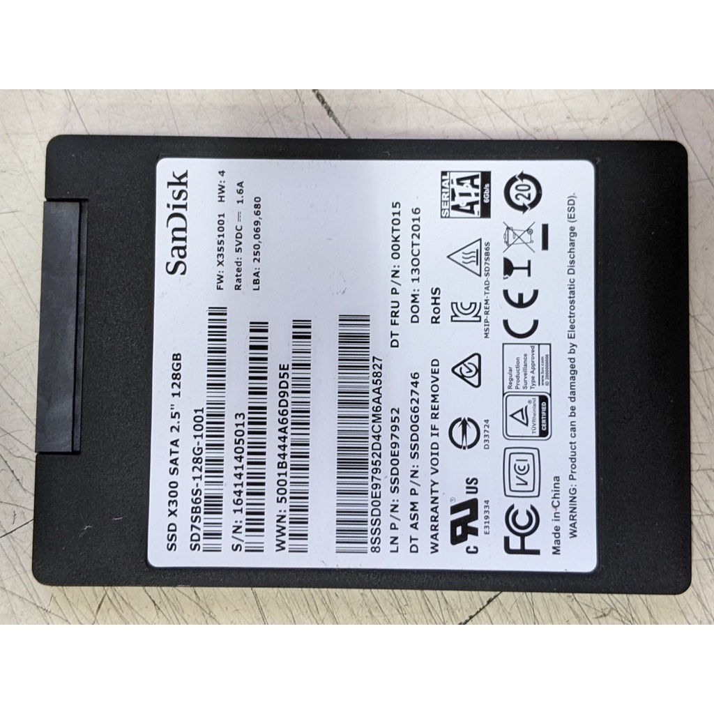 如圖 SanDisk 128G SSD 2.5吋 固態硬碟 二手良品 售$400元