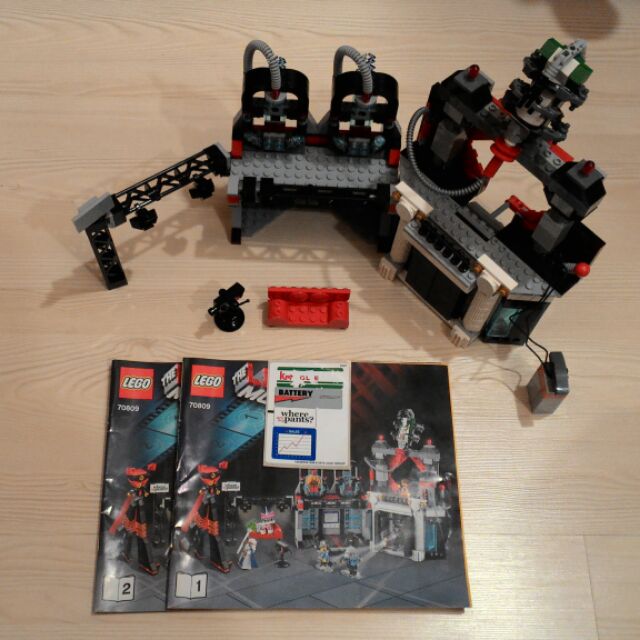 賣 已組裝Lego 70809 只有場景無人偶