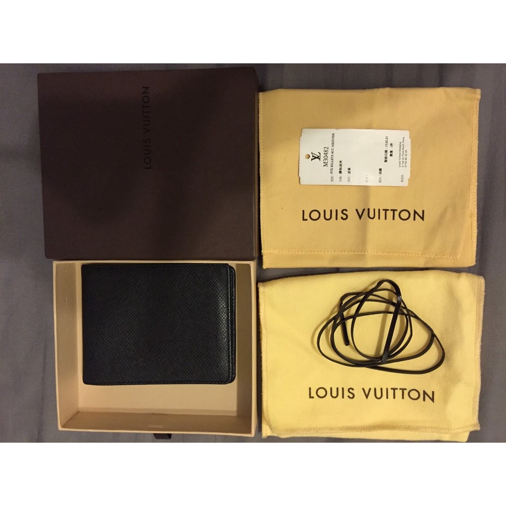 [LV]Louis Vuitton M30482 經典Taiga雙折6卡短夾(含盒子)
