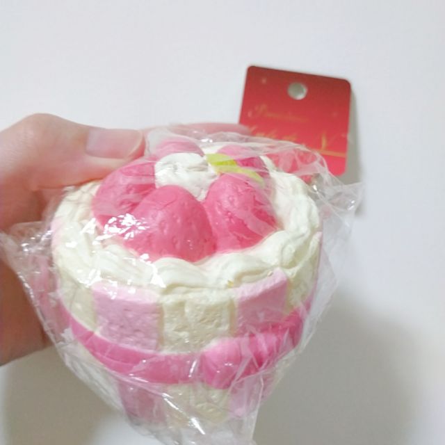 絕版稀有cafe de n紅牌☁️夏洛特草莓蛋糕軟軟squishy