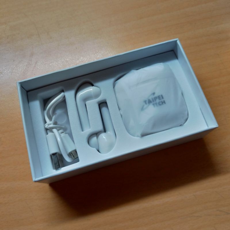🎧 無線藍芽耳機 白色附充電盒充電器 TWS earphones 北科 taipei tech
