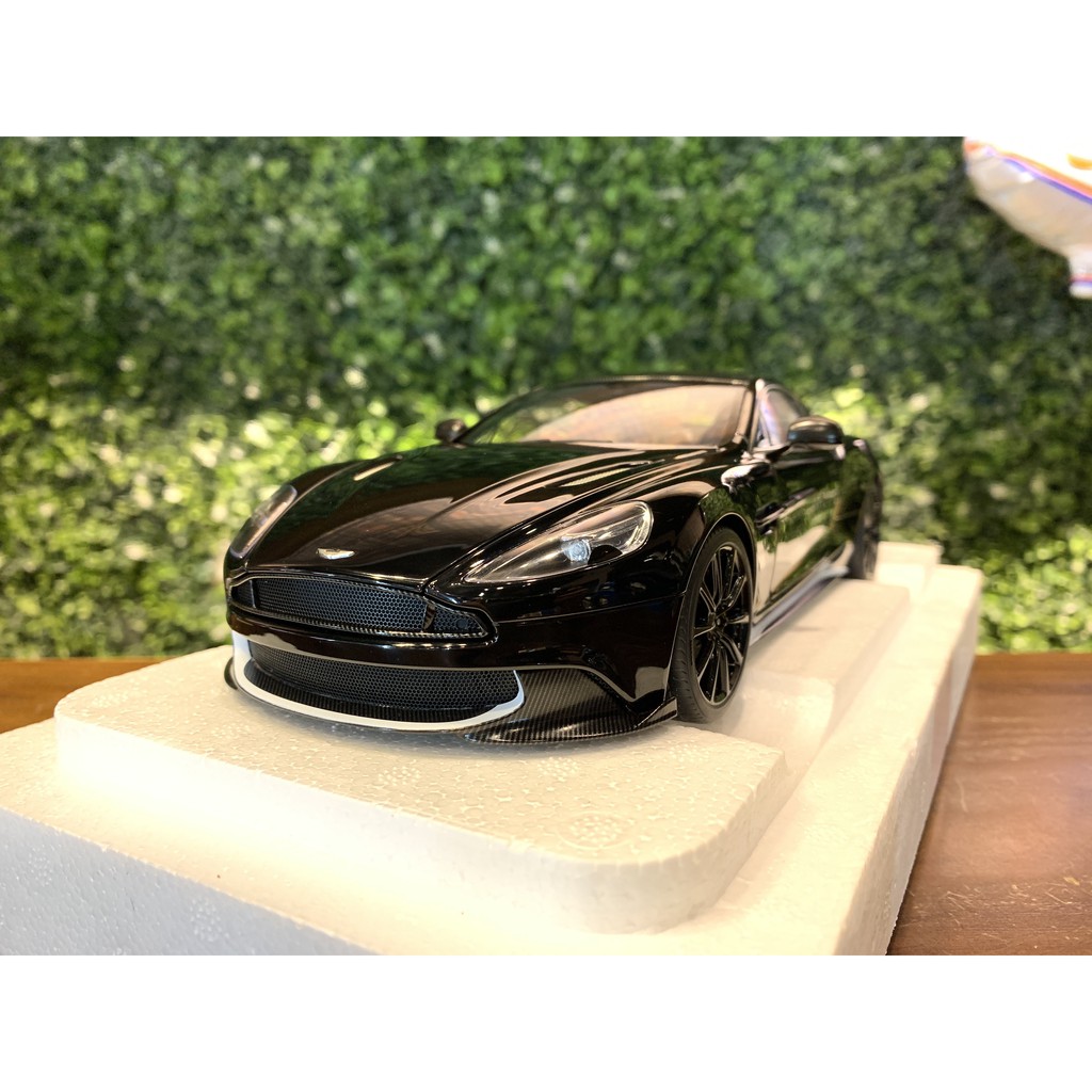 1/18 AUTOart Aston Martin Vanquish S 2017 Black 70271【MGM】