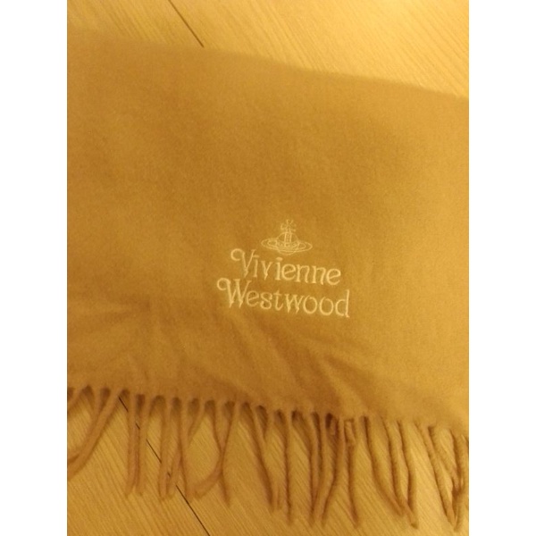 Vivienne Westwood 淺駝色圍巾