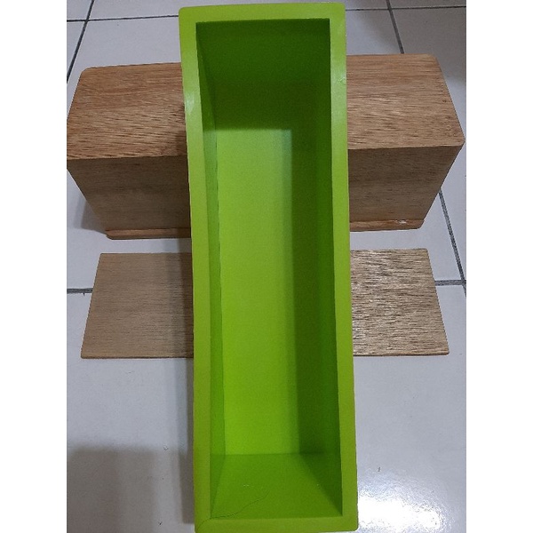 竹盒長條土司模(約1.2公斤皂液）手工皂模 吐司模 渲染模 矽膠模 長條模 分層模