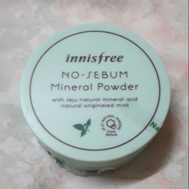 innisfree_無油光天然薄荷礦物控油蜜粉（綠）