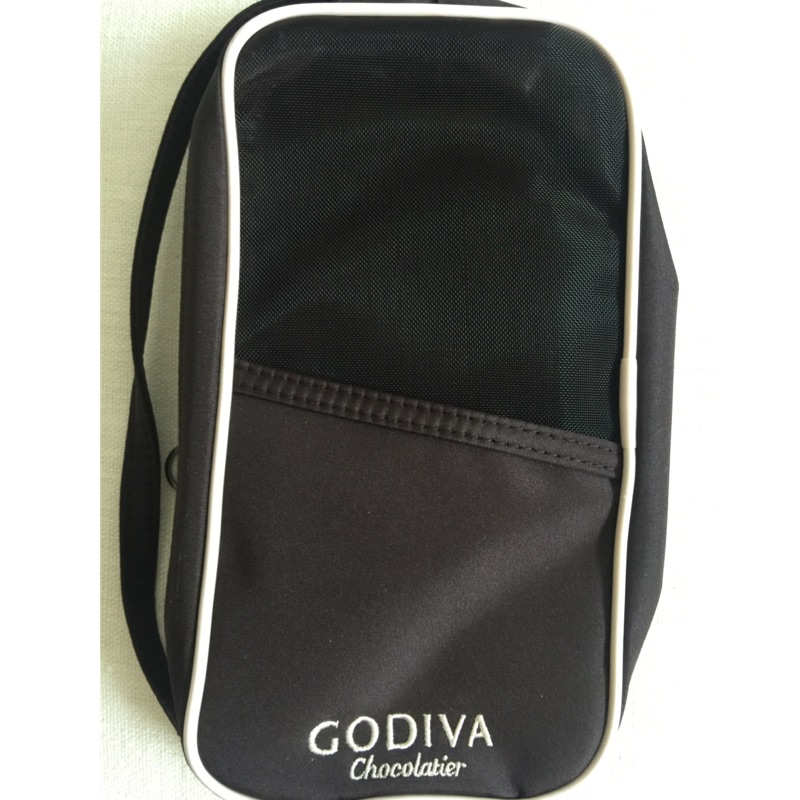 GODIVA 週邊商品 咖啡色收納袋vs旅行頸枕