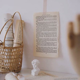 現貨💗ins風網紅英文外文復古舊書頁首飾品珠寶擺拍照美食攝影背景圖紙道具