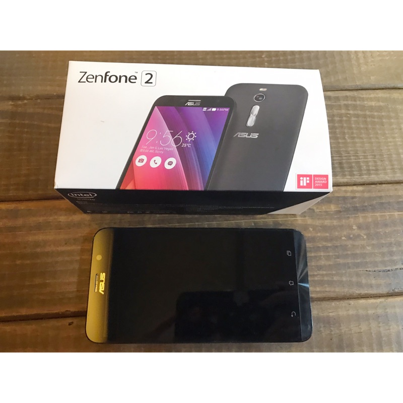 華碩Asus Zenfone2二手機公司貨女用機9成新