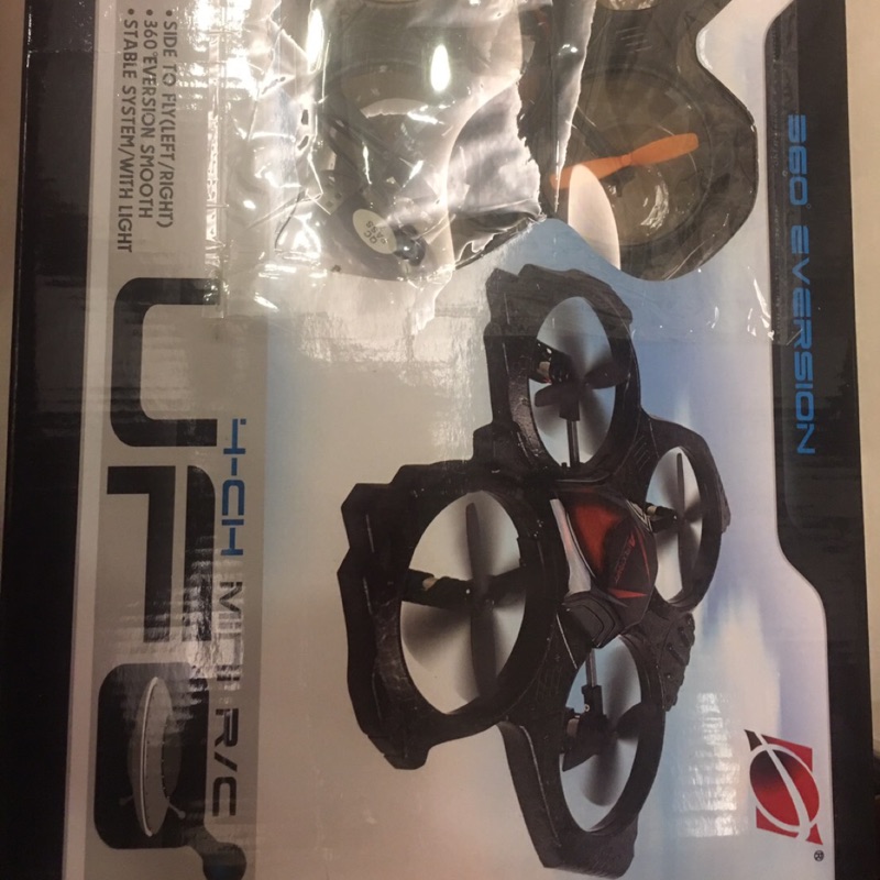 二手玩具-遙控飛碟。香港買全新。大概一千多元