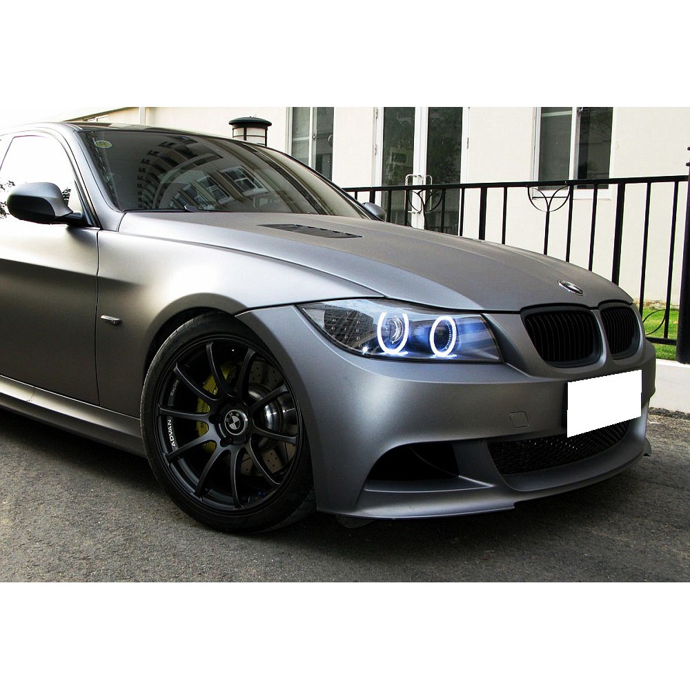 BMW E90 320i