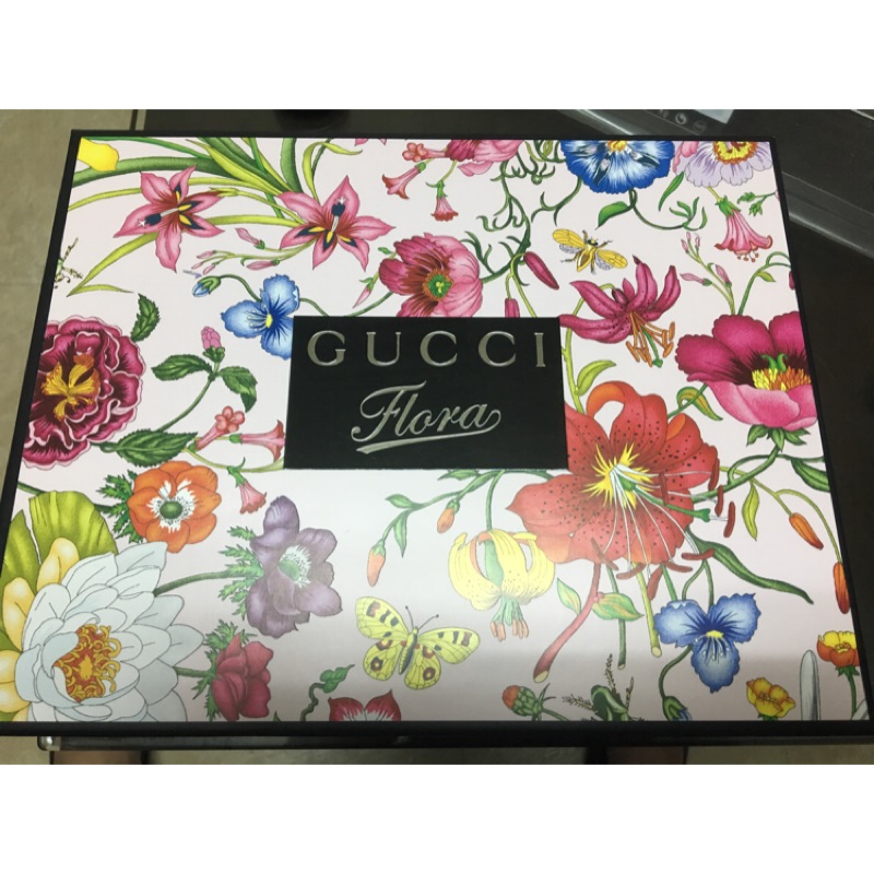 Gucci 梔子花禮盒 花園香氛 附紙袋